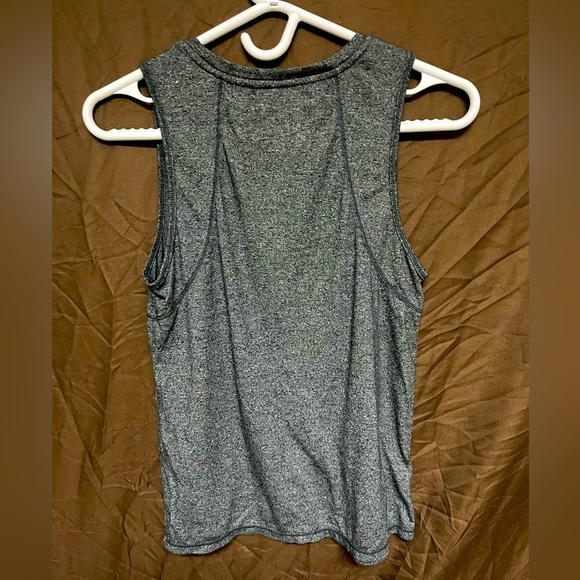 Reebok Womens Workout Muscle Graphic Tank Top Size XS - Will Fit Sm-M - Picture 3 of 4